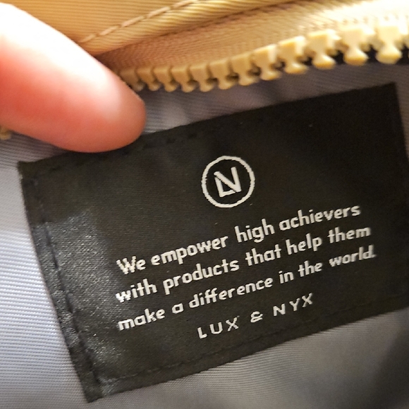 Lux & Nyx Tan Crossbody Bag - Picture 5 of 8